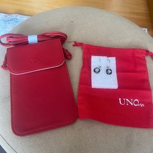 Uno de 50 earrings and bonus phone bag